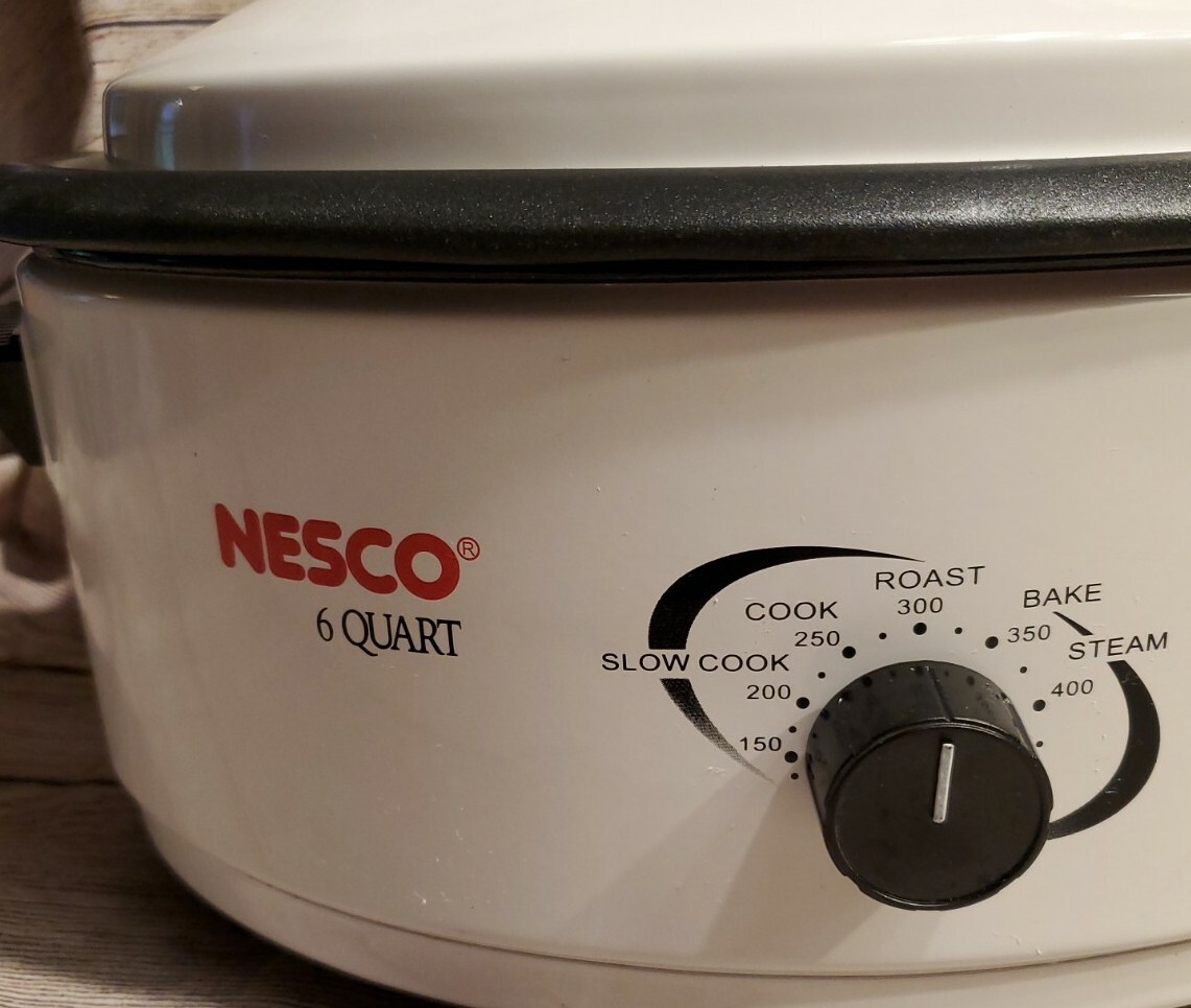Nesco 4816-14-30 Classic Oven Roaster Oven 6 Quart, Porcelain Cookware, White