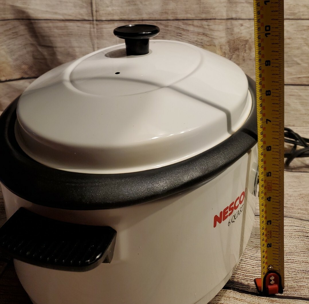 Nesco 4816-14-30 Classic Oven Roaster Oven 6 Quart, Porcelain Cookware, White