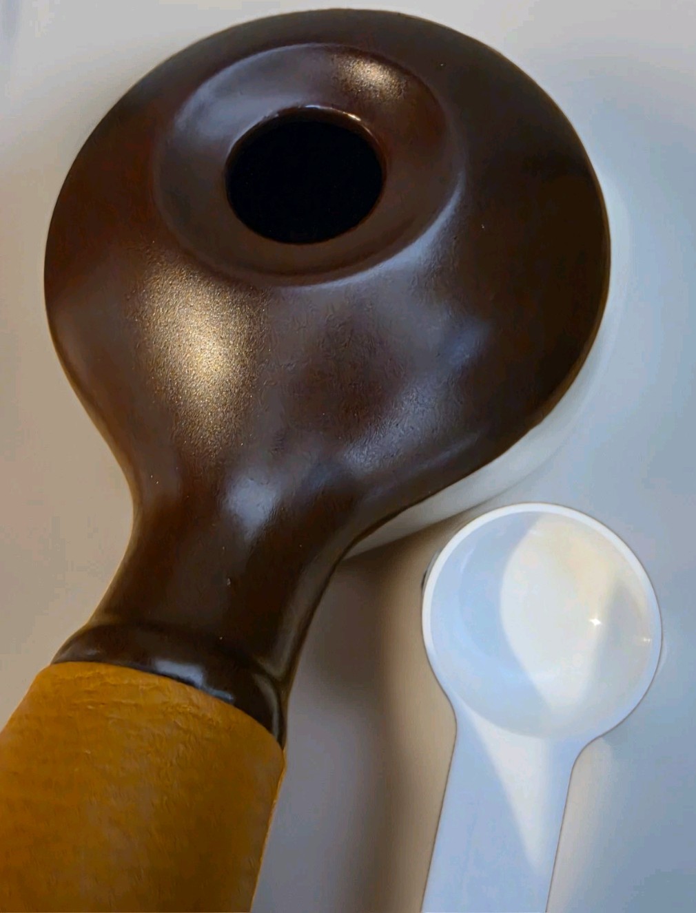 New Nuvo Korean Eco Ceramic Handy Coffee Bean Roaster (NV-1CHR). Genuine cowhide