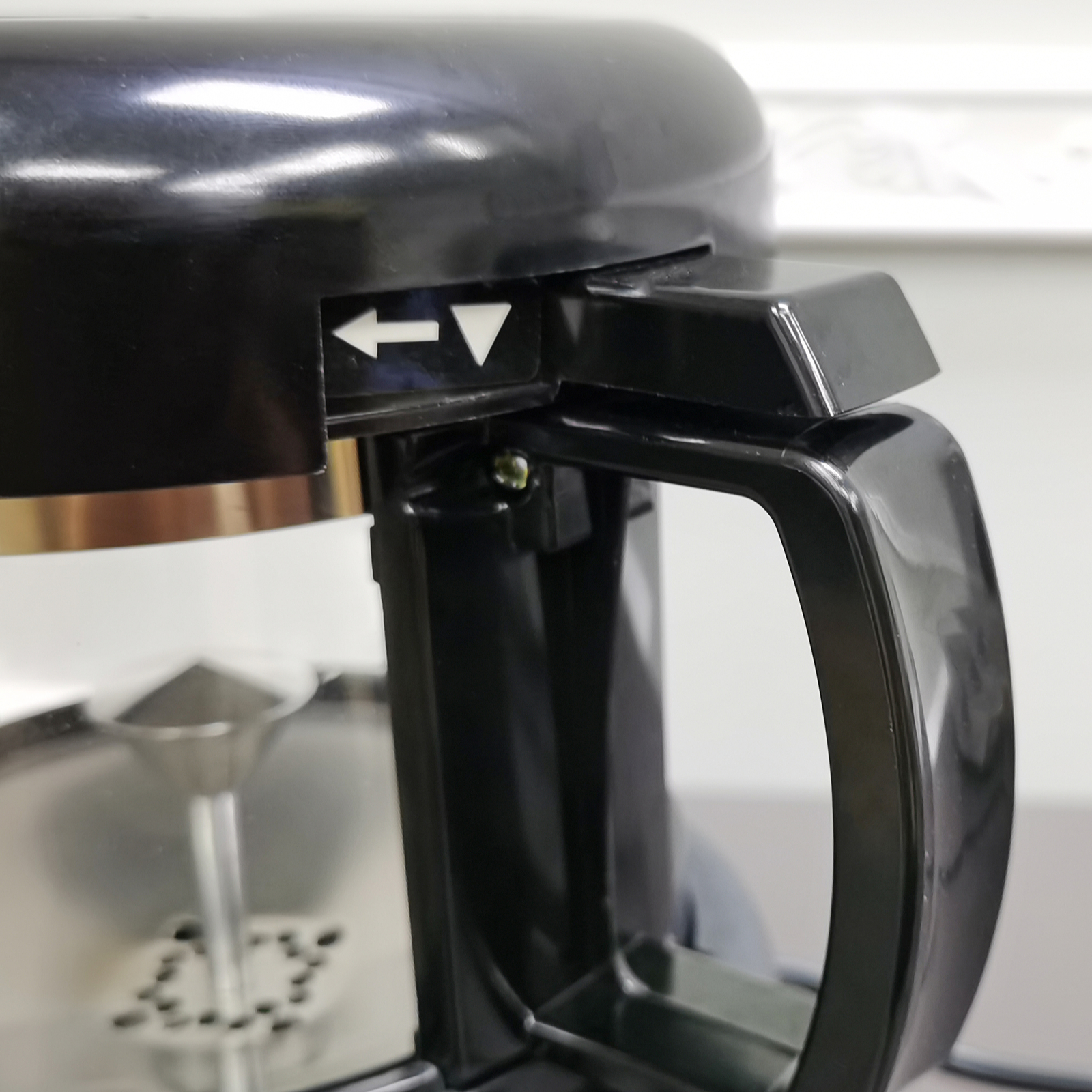 Automatic Coffee Bean Roaster 7.5 X 6 X 10.6″ 4.5 lbs, 3 Scoops 100 grams