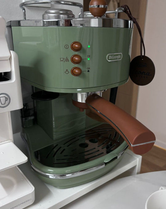 Delonghi Icona Vintage ECOV-311 Espresso Coffee Home Machine Olive Green AC 220V