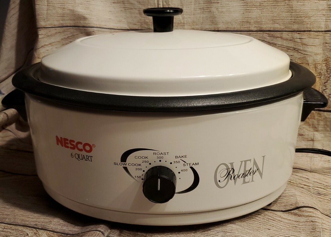 Nesco 4816-14-30 Classic Oven Roaster Oven 6 Quart, Porcelain Cookware, White